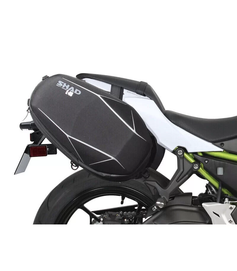 attacchi-borse-shad-kawasaki-z650-17-k0z667se.webp