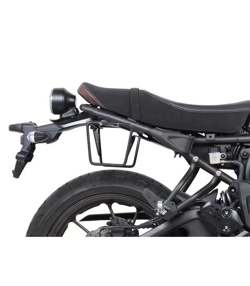 attacchi-shad-borse-laterali-cafe-racer-yamaha-xsr-700-y0xs77sr-1.webp